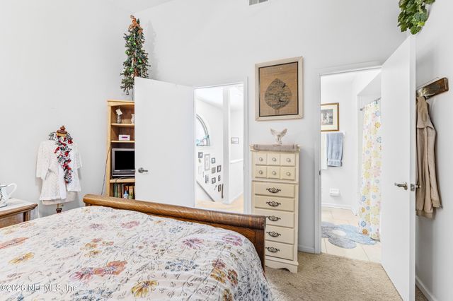 2272 2ND Street S, Jacksonville Beach, FL 32250