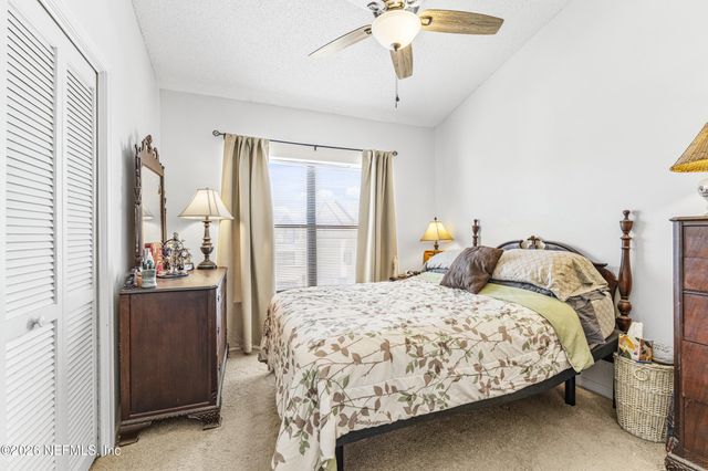 2272 2ND Street S, Jacksonville Beach, FL 32250