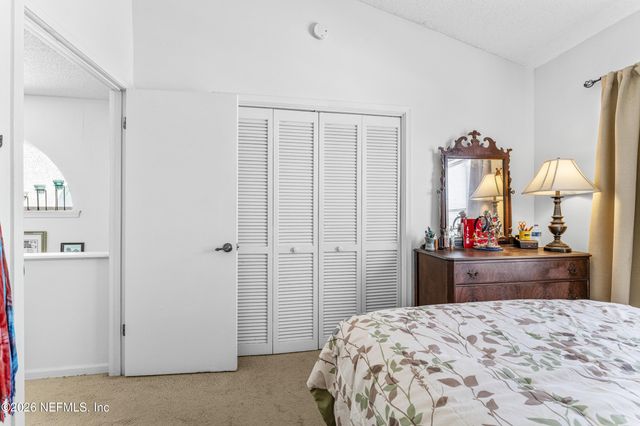 2272 2ND Street S, Jacksonville Beach, FL 32250