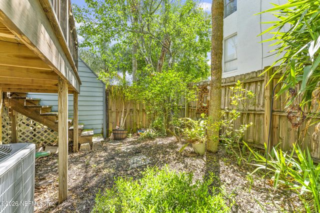 2272 2ND Street S, Jacksonville Beach, FL 32250
