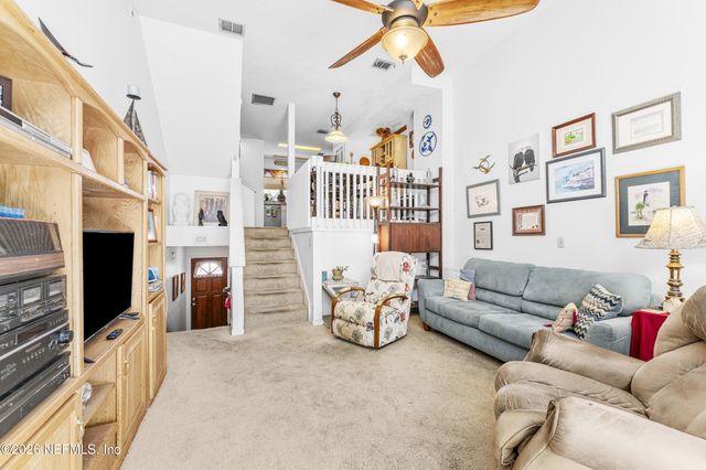 2272 2ND Street S, Jacksonville Beach, FL 32250