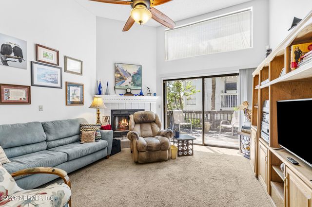 2272 2ND Street S, Jacksonville Beach, FL 32250