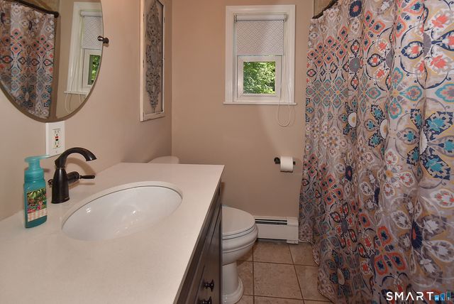 82 Rood Avenue, Windsor, CT 06095