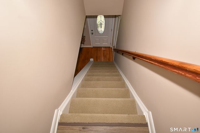 82 Rood Avenue, Windsor, CT 06095