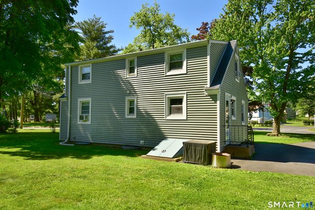 82 Rood Avenue, Windsor, CT 06095
