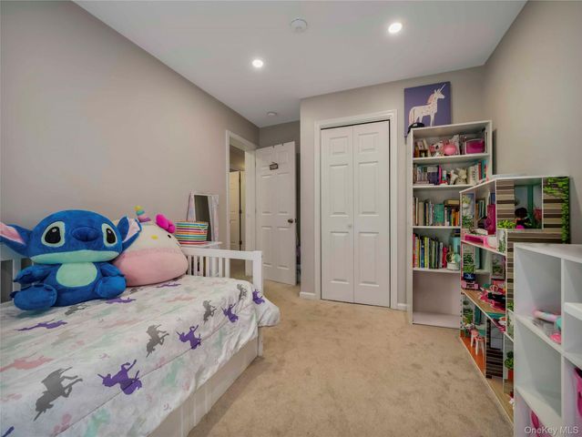 146 Foltim Way, Congers, NY 10920