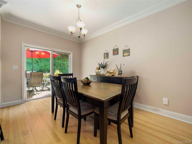 146 Foltim Way, Congers, NY 10920