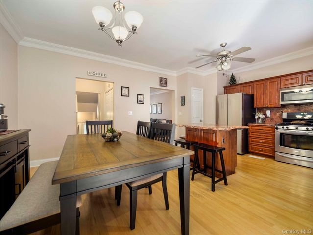 146 Foltim Way, Congers, NY 10920