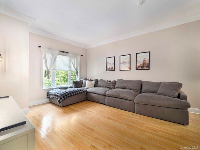 146 Foltim Way, Congers, NY 10920