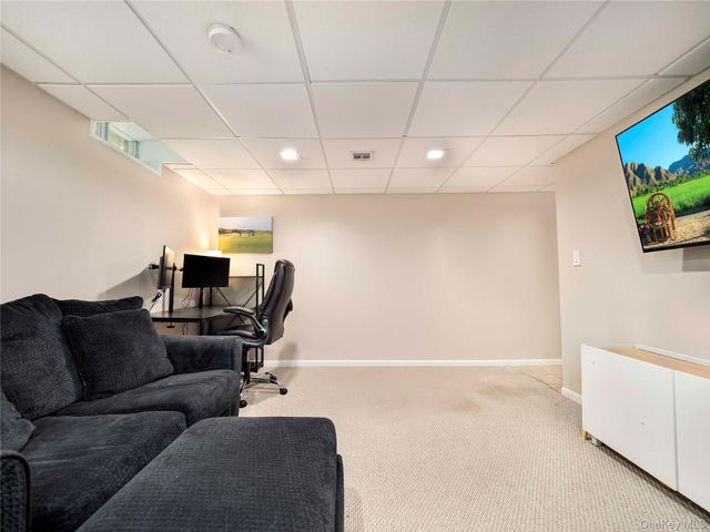 146 Foltim Way, Congers, NY 10920