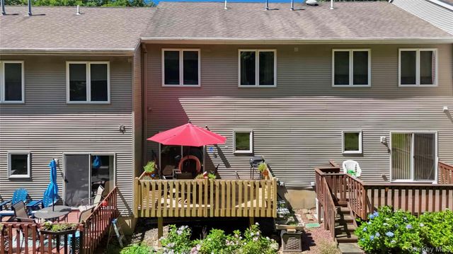 146 Foltim Way, Congers, NY 10920
