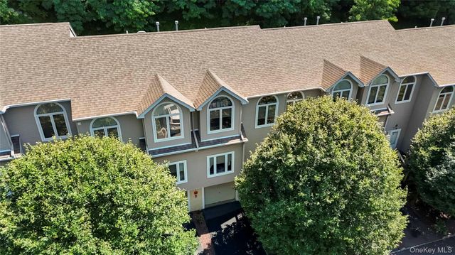 146 Foltim Way, Congers, NY 10920