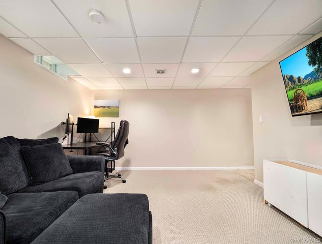 146 Foltim Way, Congers, NY 10920