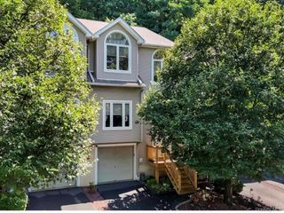 146 Foltim Way, Congers, NY 10920