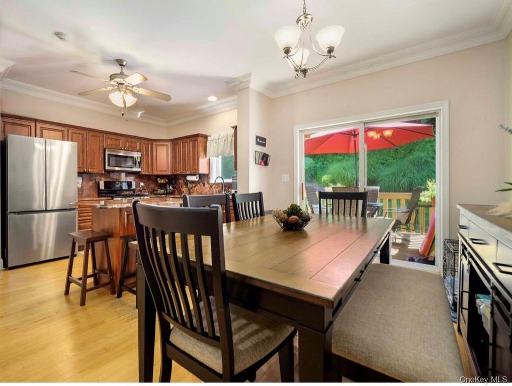 146 Foltim Way, Congers, NY 10920 — photo 3