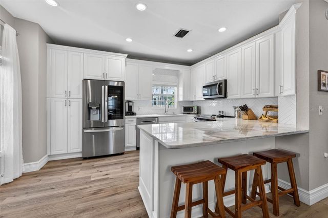 6007 S RUSSELL STREET, Tampa, FL 33611