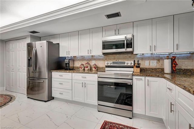 787 Overriver DR, North Fort Myers, FL 33903