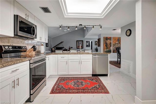 787 Overriver DR, North Fort Myers, FL 33903