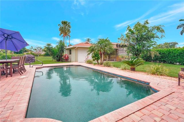 787 Overriver DR, North Fort Myers, FL 33903