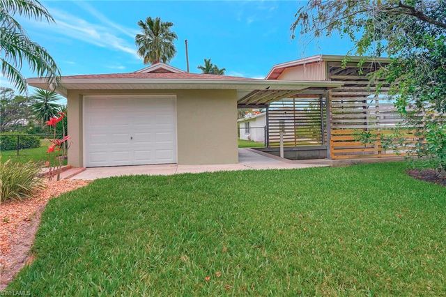 787 Overriver DR, North Fort Myers, FL 33903