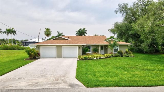 787 Overriver DR, North Fort Myers, FL 33903