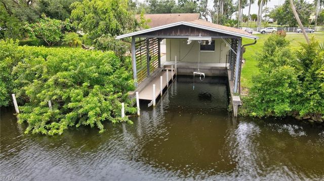 787 Overriver DR, North Fort Myers, FL 33903