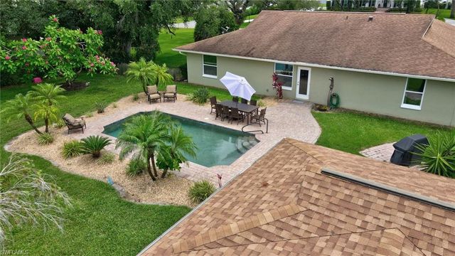 787 Overriver DR, North Fort Myers, FL 33903