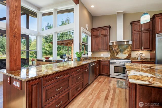 7929 NE Hunt Club Lane, Hansville, WA 98340