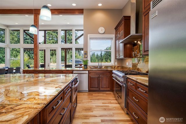 7929 NE Hunt Club Lane, Hansville, WA 98340