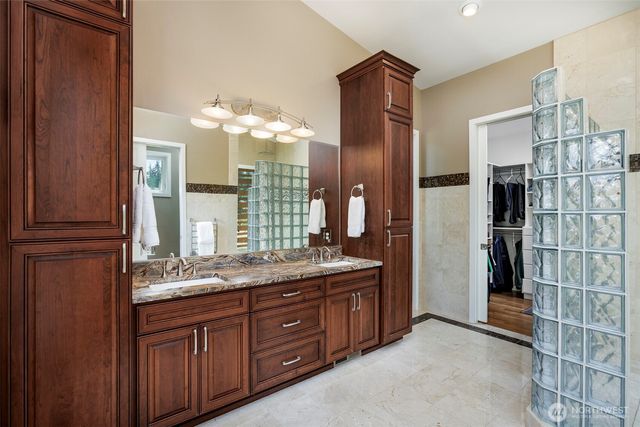 7929 NE Hunt Club Lane, Hansville, WA 98340