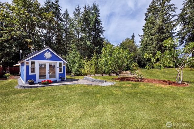 7929 NE Hunt Club Lane, Hansville, WA 98340