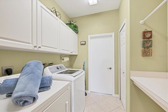 5641 WHISPERING OAKS DRIVE, North Port, FL 34287