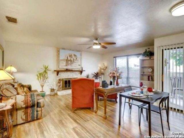 11843 Braesview Apt 309C, San Antonio, TX 78213