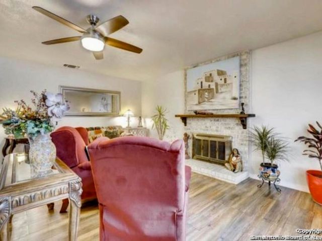 11843 Braesview Apt 309C, San Antonio, TX 78213