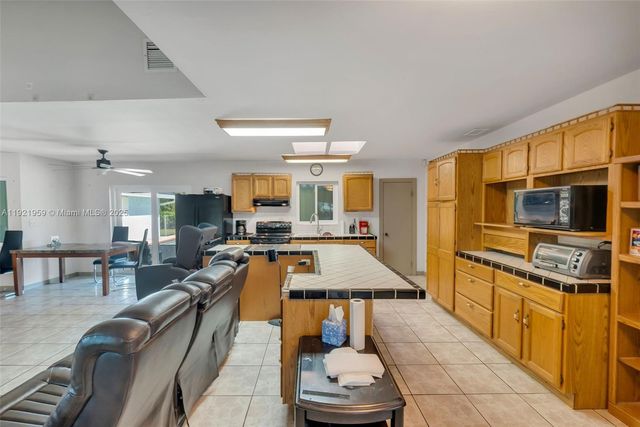 27221 SW 167th Ct, Homestead, FL 33031