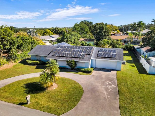 27221 SW 167th Ct, Homestead, FL 33031