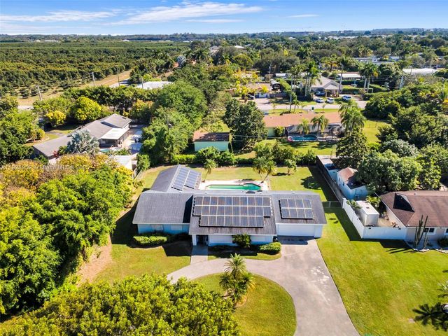 27221 SW 167th Ct, Homestead, FL 33031