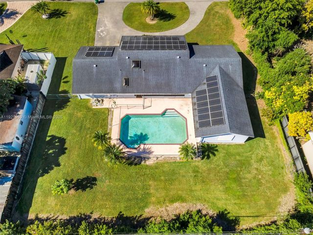 27221 SW 167th Ct, Homestead, FL 33031