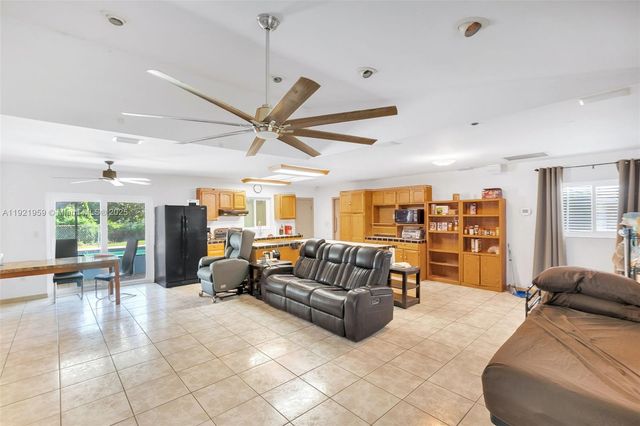 27221 SW 167th Ct, Homestead, FL 33031
