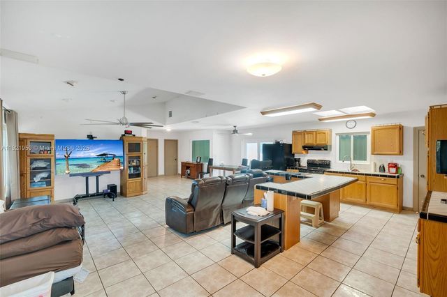 27221 SW 167th Ct, Homestead, FL 33031