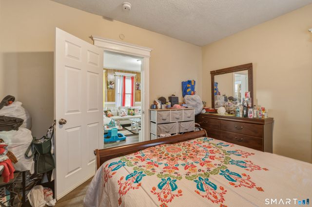 370 Maple Avenue, Hartford, CT 06114