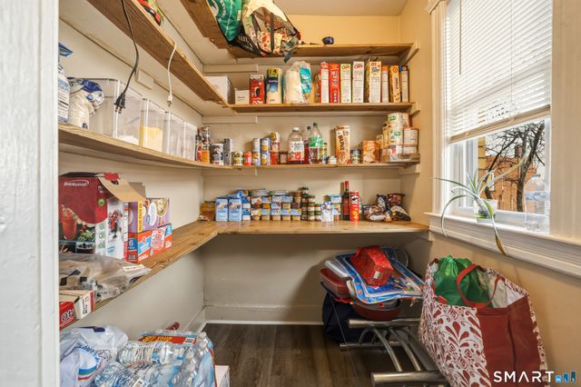 370 Maple Avenue, Hartford, CT 06114