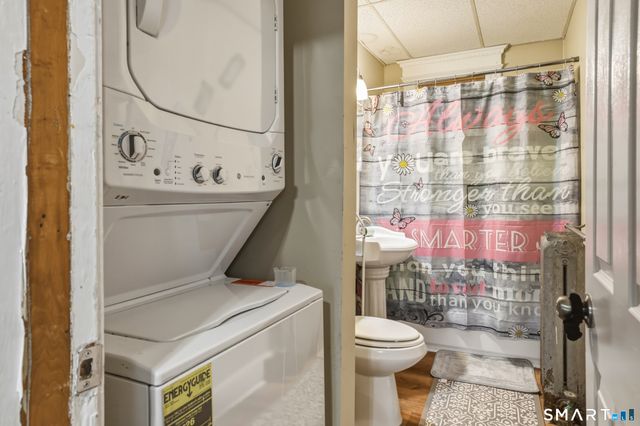 370 Maple Avenue, Hartford, CT 06114