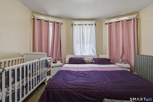 370 Maple Avenue, Hartford, CT 06114