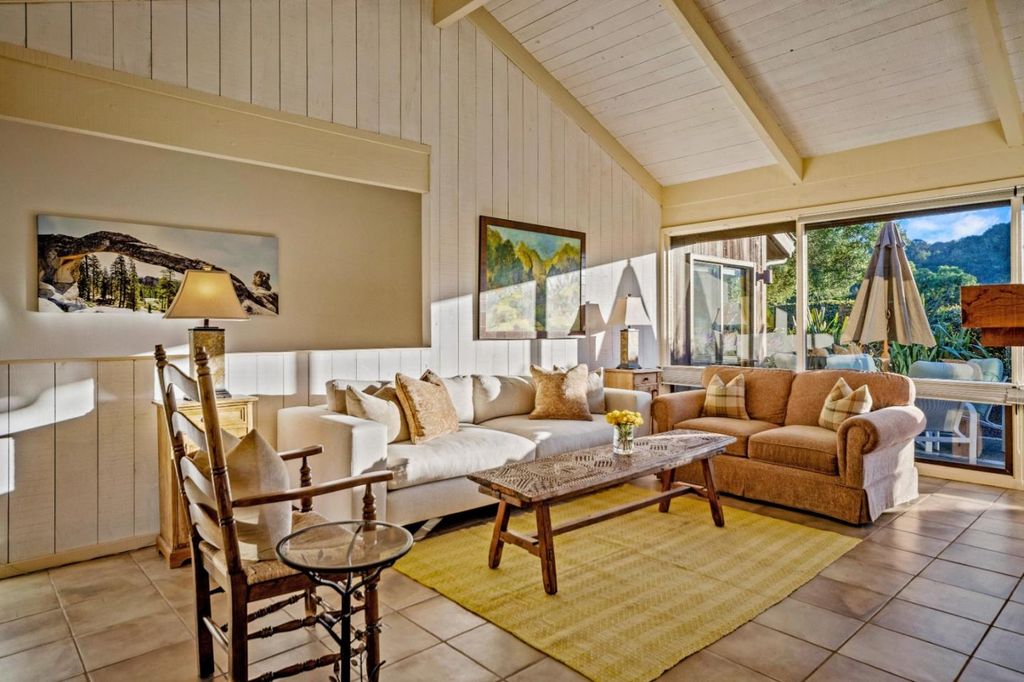 7026 Valley Greens Circle 21, Carmel, CA 93923