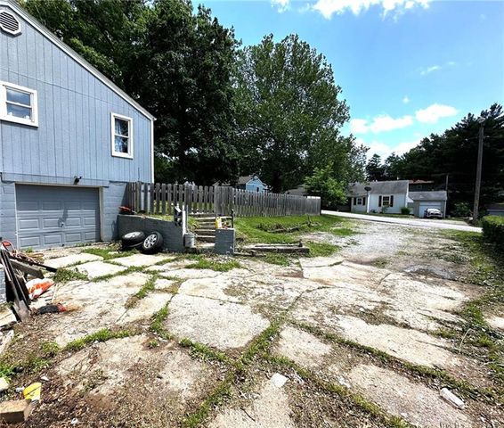 4322 Oakland Avenue, Kansas City, KS 66102