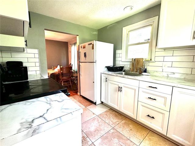 4322 Oakland Avenue, Kansas City, KS 66102