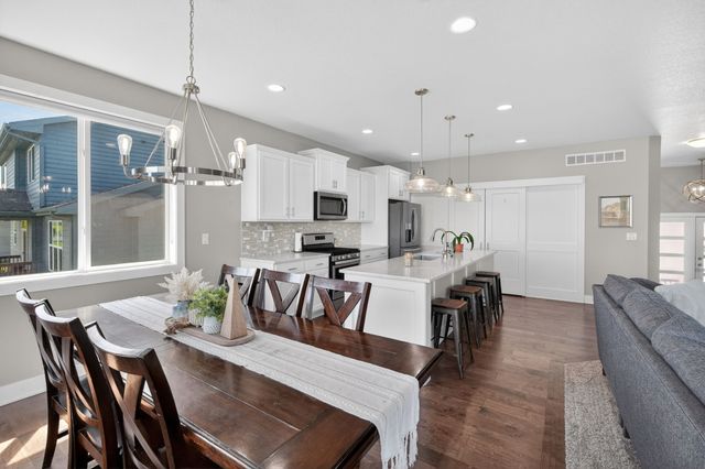 704 Meadow Road, Adel, IA 50003