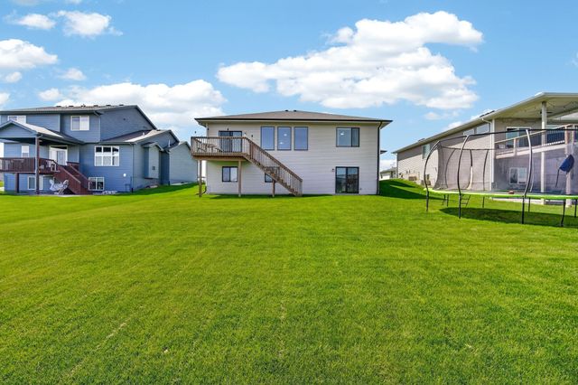 704 Meadow Road, Adel, IA 50003