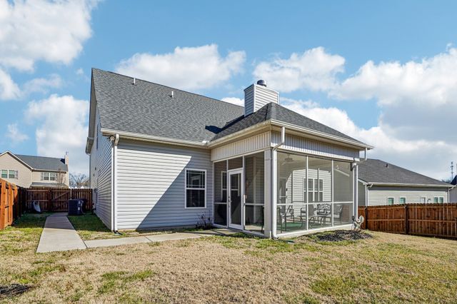 1092 Lady Nashville Dr, Hermitage, TN 37076